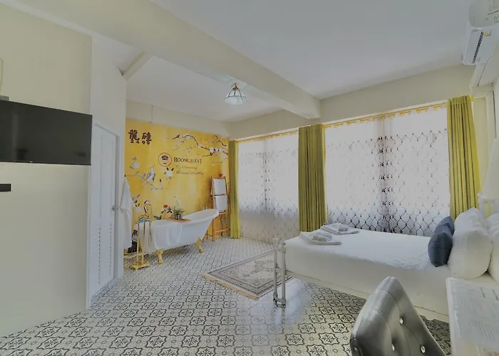 2499 Heritage Chinatown By Roomquest Hotel 5*